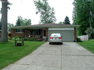 4294 Saint Martins Dr, Flint, MI
