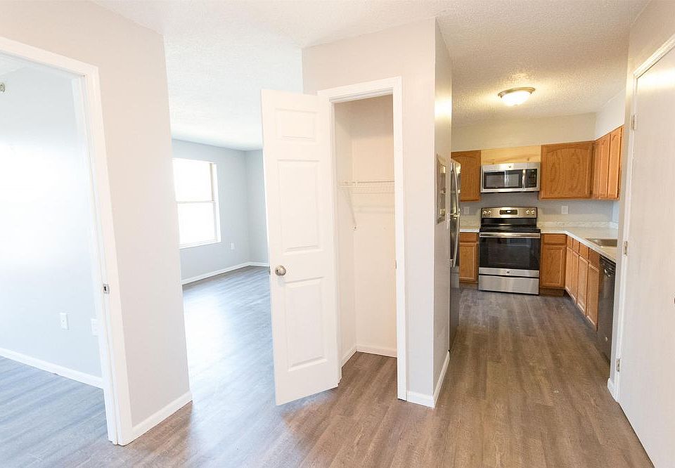 1st image of 3057 O Bryon St APT 2