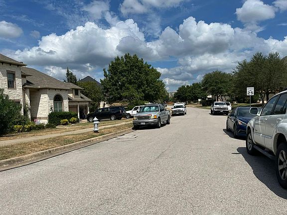 5th image of 540 Aspen Dr