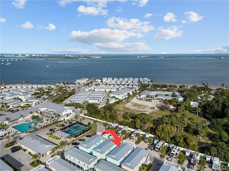 257 Coastal Dr — Photo 7