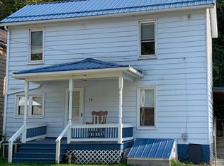 16 Young Ln, Charleroi, PA 15022