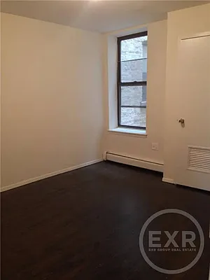 Rented by EXR | media 25