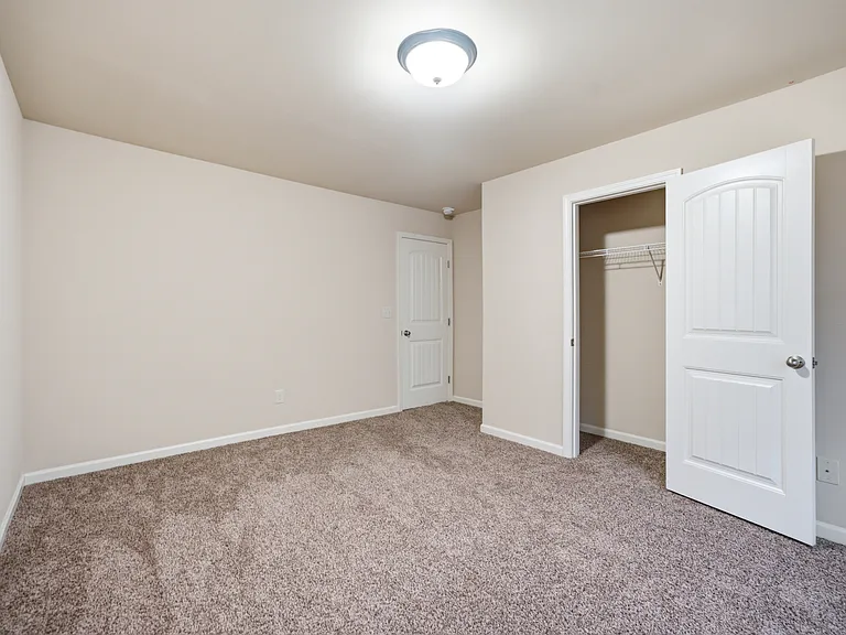 4309 Mantova Dr — Photo 19