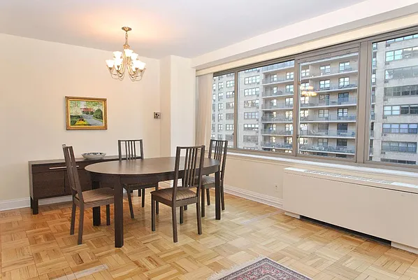 Sold by Real Direct | media 17