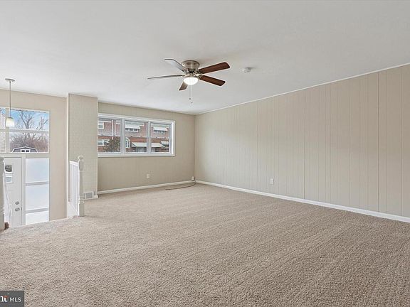 4th image of 3226 Birch Rd