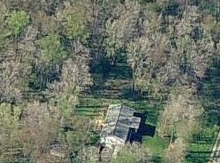 160 Venango Trl, Slippery Rock, PA 16057
