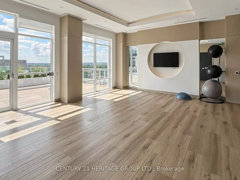 8888 Yonge St #718 — Photo 9