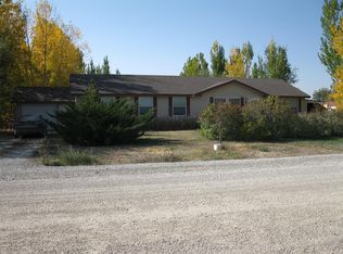 618 Farmers St, Burlington, WY 82411