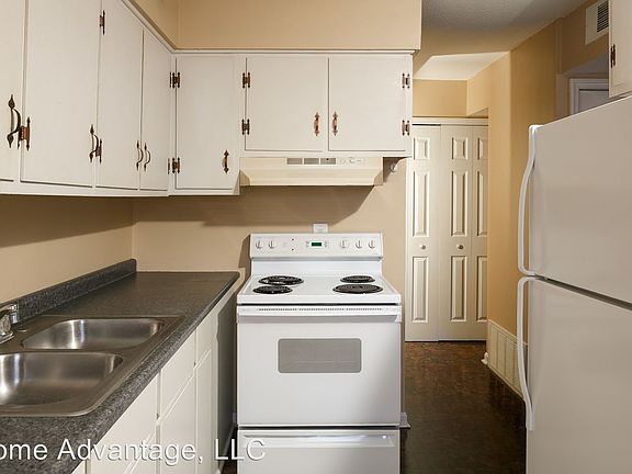3rd image of 4708 Fury Way APT 36