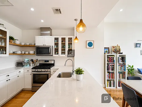 730 Franklin Ave #3C Photo 1