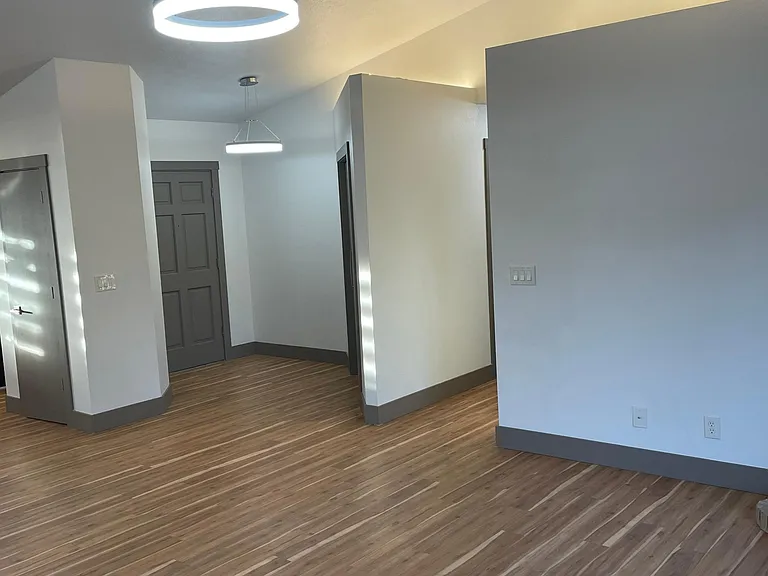 1012 N Silver Ash Ave — Photo 15