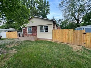 98 Gray Rock Rd, Charles Town, WV 25414