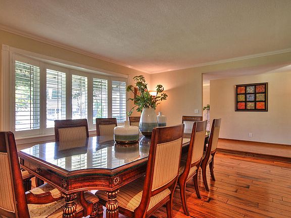 4th image of 2786 Estella Dr