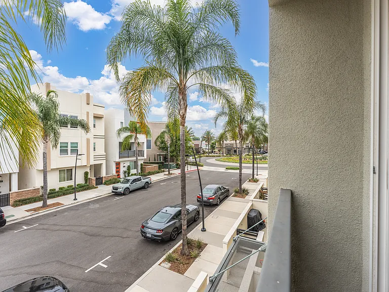 11011 Skyglow Dr — Photo 18
