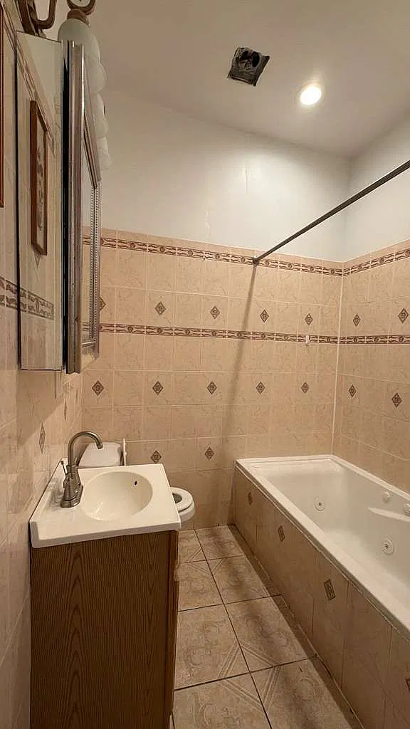 2 bed, $2,850 — Photo 4