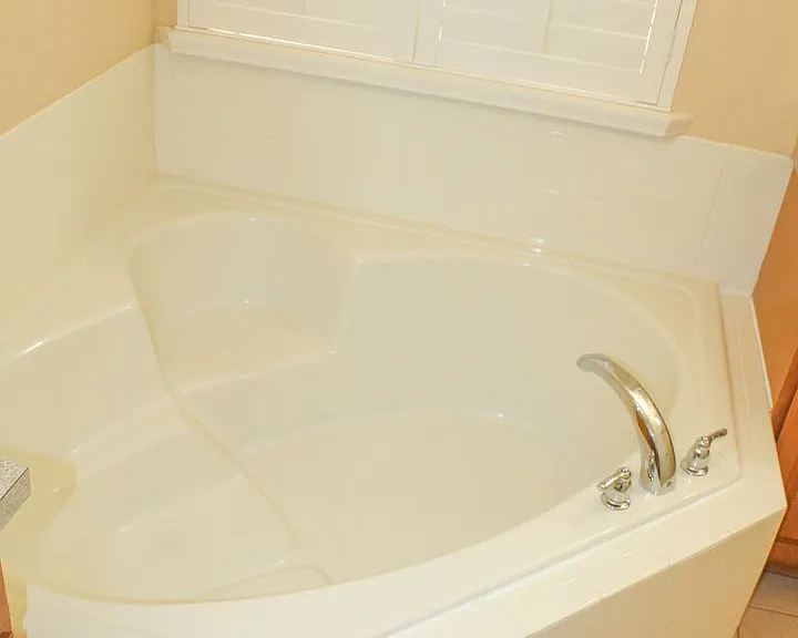 14252 Confetti Dr — Photo 32