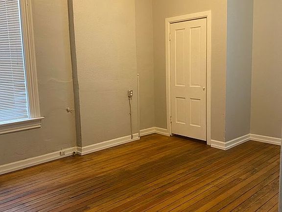4th image of 3521 Miami St