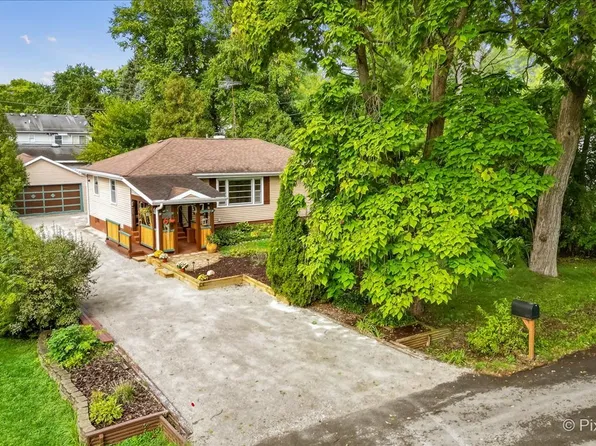 1911 Highview Ave, McHenry, IL 60050