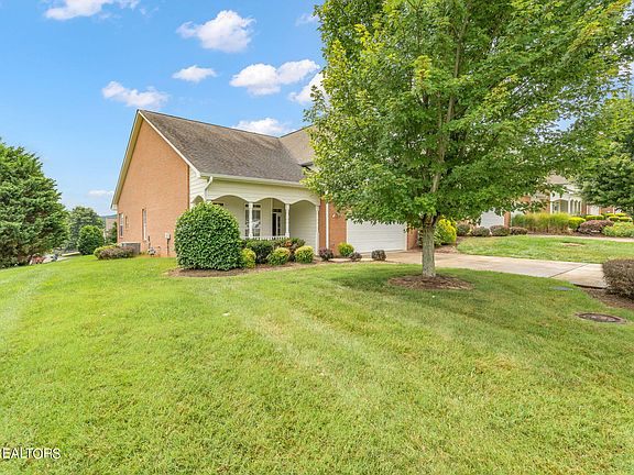 3rd image of 3844 Honeytree Ln