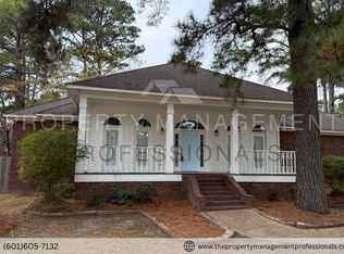 600 Bay Pointe Ln, Brandon, MS 39047