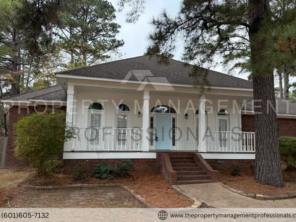 600 Bay Pointe Ln, Brandon, MS 39047