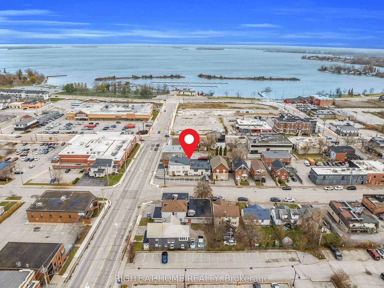 3 bed, $2,000 — Photo 2