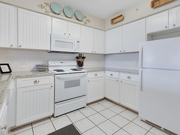 4th image of 970 Highway 98 Unit 702