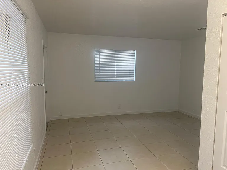 919 NW 2nd Ave #1 — Photo 5
