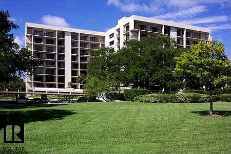 1st image of 150 Belleview Blvd APT 408