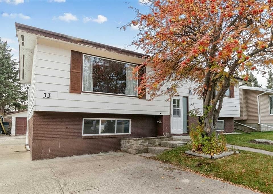 1st image of 33 N Valley Cres