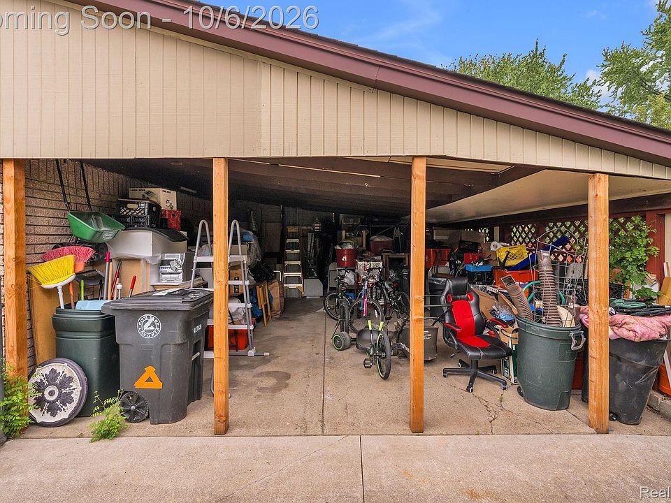 15546 Liverpool St, photo 8