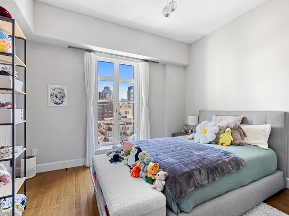 150 East 78th Street image 14 of 20