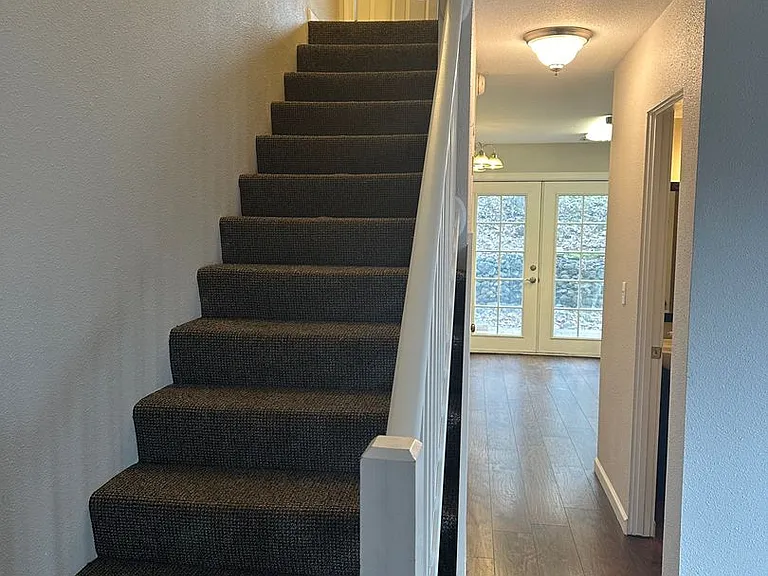 1295 Elegante Ln — Photo 3