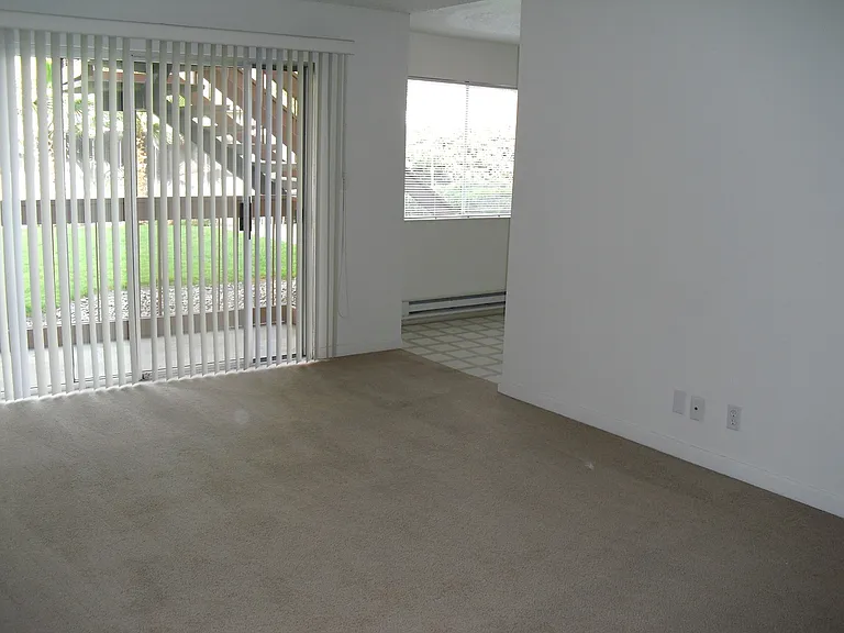 Sandlewood Apartments — Photo 7