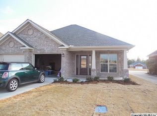 554 Blackshear Ln, Hartselle, AL 35640