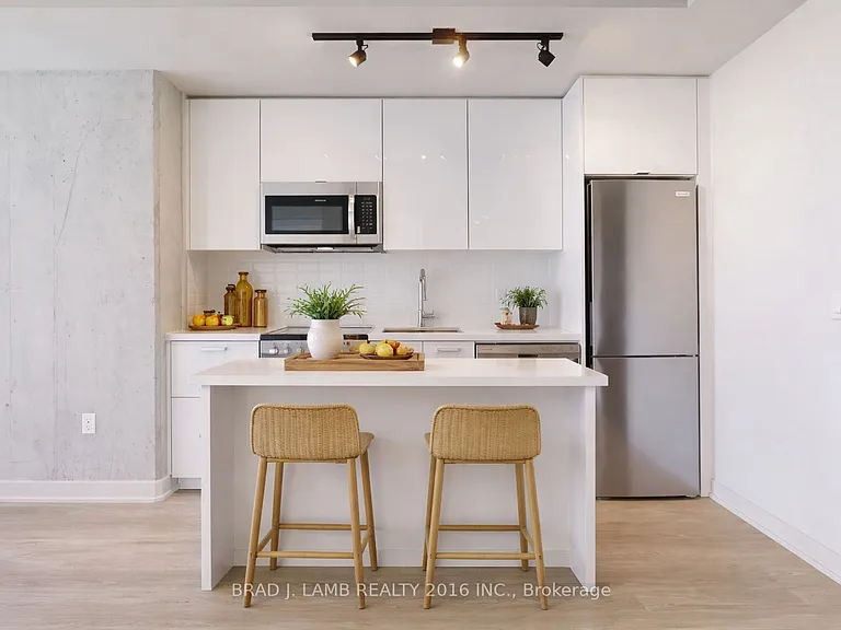 284 King St E #1503 — Photo 2