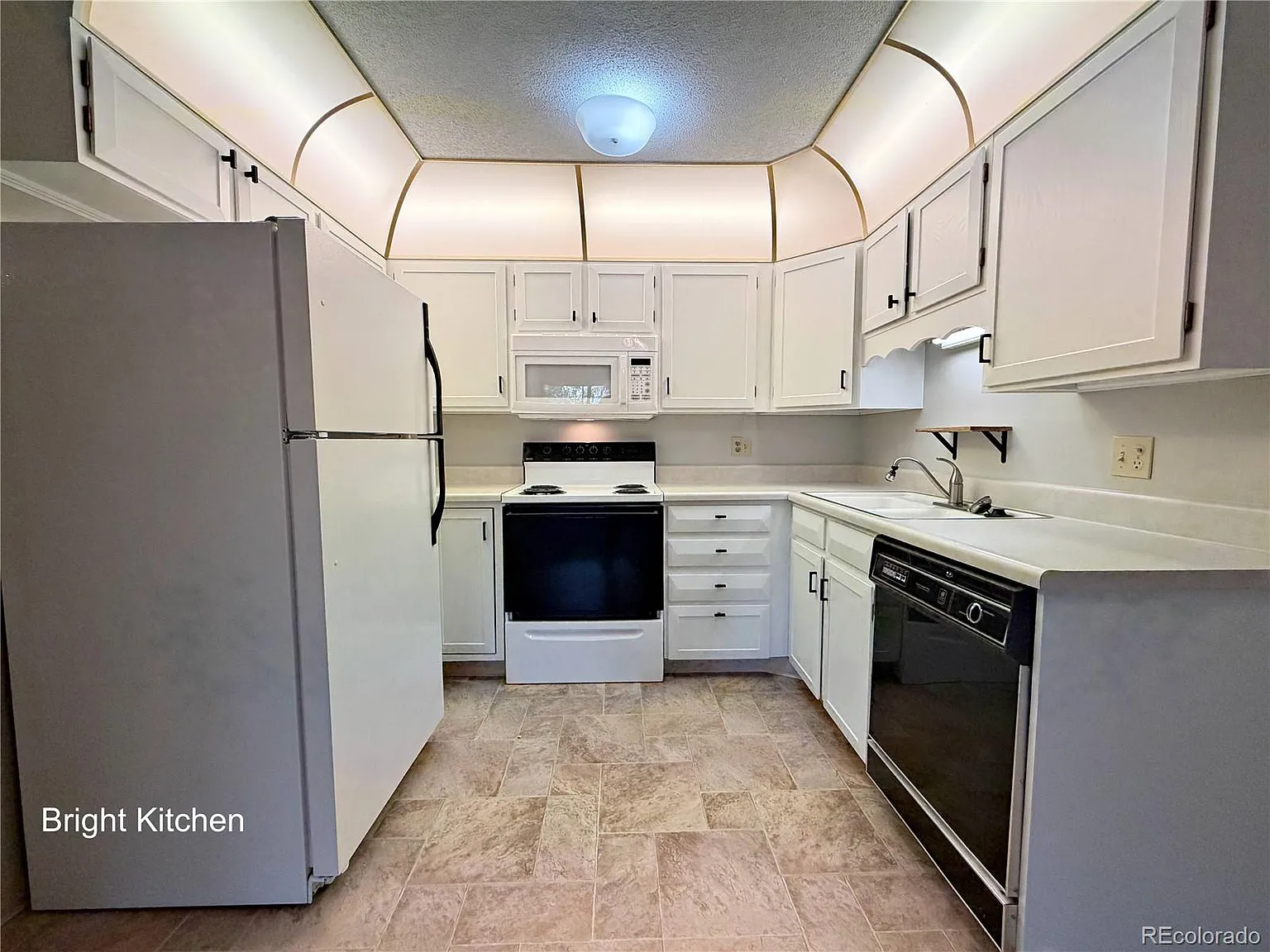 2 bed, 1.0 bath, 920 sqft, $1,785 — Photo 4