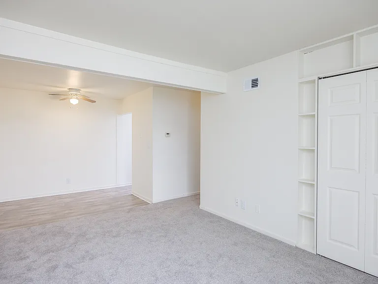 The Forum Apartments — Photo 6