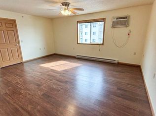 493 E South Ave #5, Chippewa Falls, WI 54729