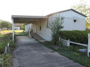 506 Avenue H, Markham, TX 77456