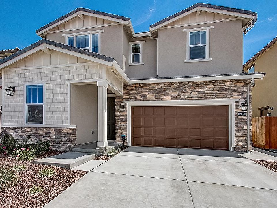 1st image of 493 Cobalt Dr