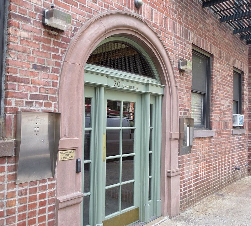 1st image of 30 Charlton St APT 1A