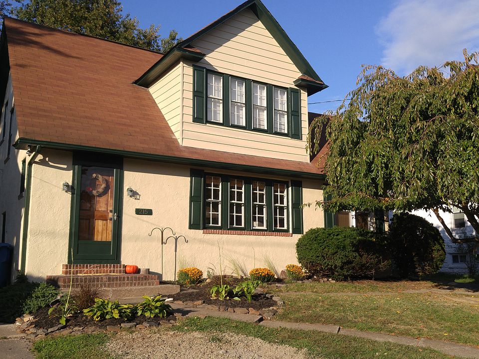 1st image of 215 Lorewood Ave