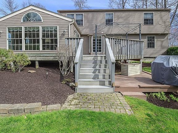 3rd image of 11025 Sunshine Dr