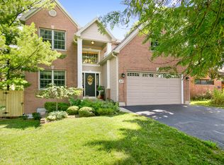313 W Courtland St, Mundelein, IL 60060