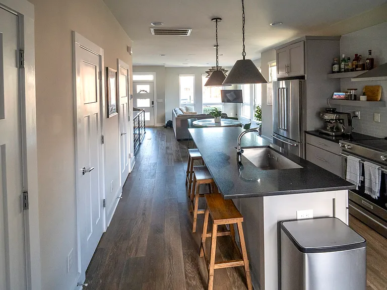 406 Southend Crossing Ln — Photo 9