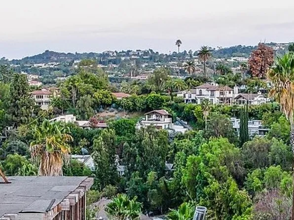 16838 Oak View Dr, Encino, CA 91436