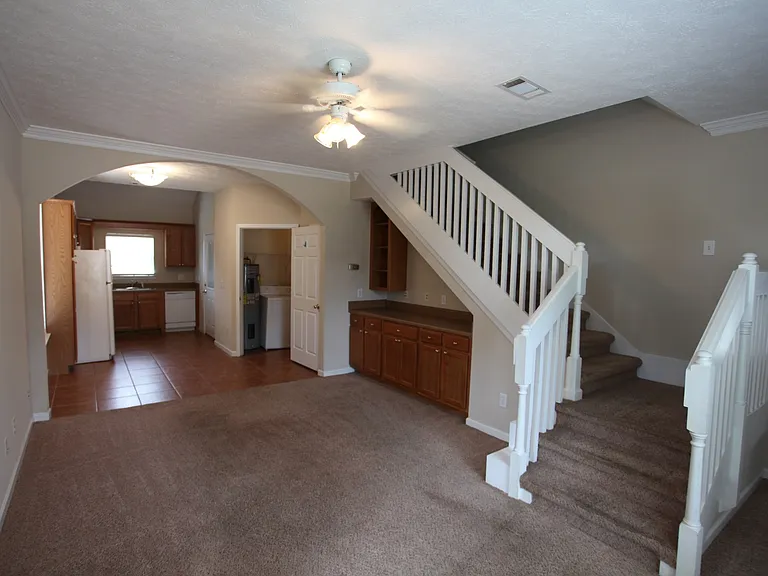 348 Jack Hampton Dr — Photo 5