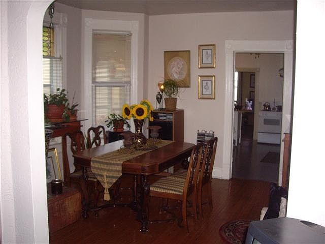 1st image of 209 W 33rd St #1