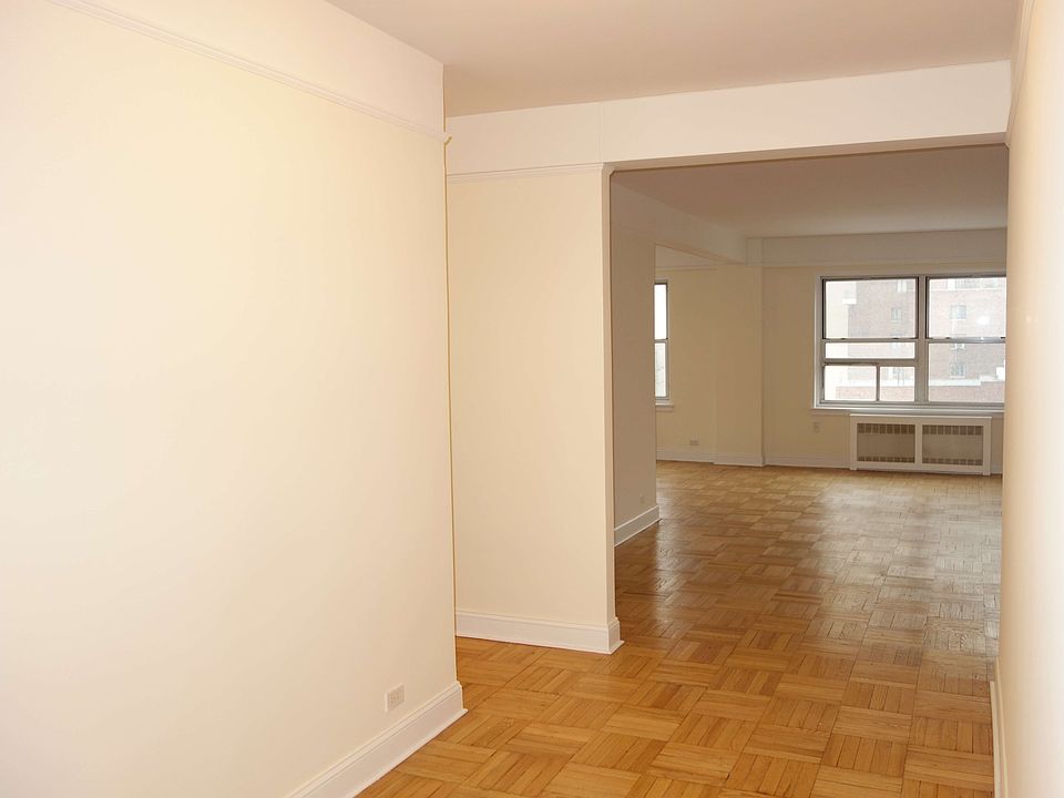1st image of 110 E End Ave APT 10C